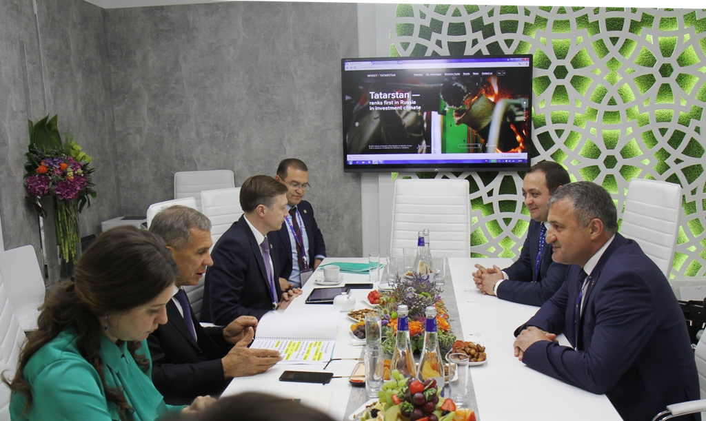 Президент Южной Осетии Анатолий Бибилов встретился с Президентом Республики Татарстан Рустамом Миннихановым
